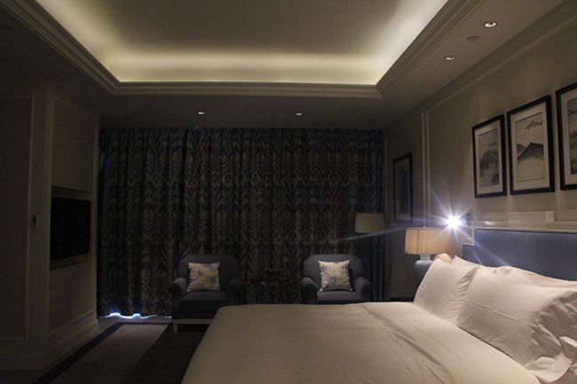 電動(dòng)窗簾在智能家居生活是必不可少的！